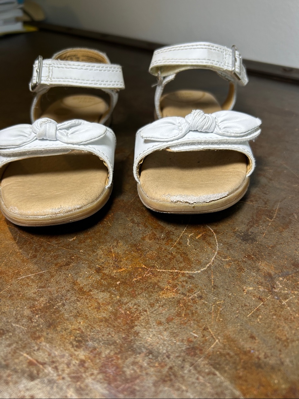 Stride Rite SR Whitney White Leather Bow Sandals for Kids Girl’s Size 10 EUR 26 - Picture 16 of 16